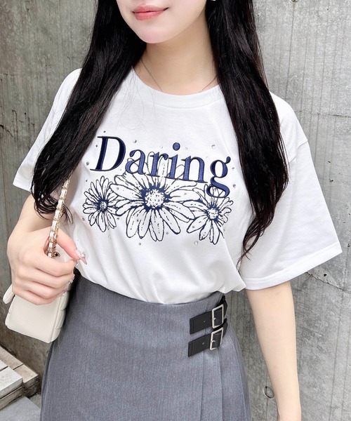 INGNI（イング）の「フラワーロゴTシャツ（Tシャツ/カットソー・レディース・ブラック×ピンク/ホワイト×ピンク/ホワイト×ブルー/ホワイト×グリーン/ホワイト×ネイビー/ネイビー系・M）」の4枚目の写真