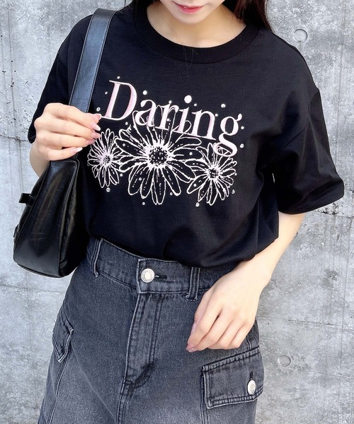 INGNI（イング）の「フラワーロゴTシャツ（Tシャツ/カットソー・レディース・ブラック×ピンク/ホワイト×ピンク/ホワイト×ブルー/ホワイト×グリーン/ホワイト×ネイビー/ネイビー系・M）」の22枚目の写真