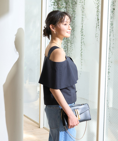 Rouge vif（ルージュヴィフ）の「ケープオフショルブラウス（シャツ/ブラウス・レディース・ブラック/ホワイト・フリー）」の7枚目の写真