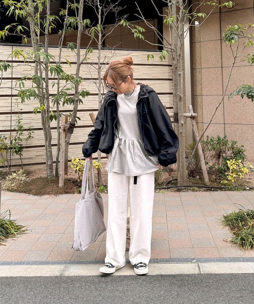 ISOOK(アイスー)の「フリルペプラムトップス(chiica select) / Tシャツ ロンT カットソー チュニック 重ね着 レイヤード 長袖 インナー ラウンドネック ロング丈 白 ホワイト(Tシャツ/カットソー・レディース・ホワイト/ブラック/グレー・FREE)」の21枚目の写真