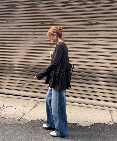 ISOOK(アイスー)の「フリルペプラムトップス(chiica select) / Tシャツ ロンT カットソー チュニック 重ね着 レイヤード 長袖 インナー ラウンドネック ロング丈 白 ホワイト(Tシャツ/カットソー・レディース・ホワイト/ブラック/グレー・FREE)」の18枚目の写真