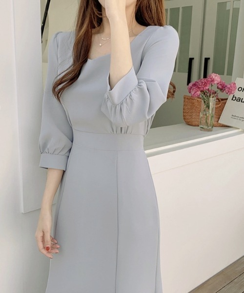 a lot of love（ア ロット オブ ラブ）の「オープンネック フェミニンワンピース（ワンピース・レディース・ホワイト/ライトグレー・M/L）」の16枚目の写真