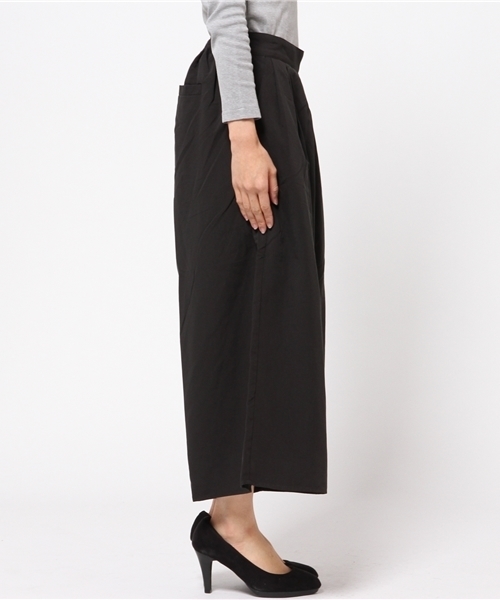 Green　Parks（グリーンパークス）の「・ﾀｯｸﾌﾚｱｰﾊﾟﾝﾂ（その他パンツ・レディース・ベージュ/ブラック/カーキ・FREE）」の5枚目の写真