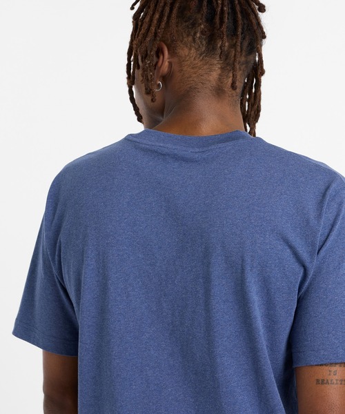 NEW BALANCE(ニューバランス)の「Athletics ショートスリーブTシャツ(Tシャツ/カットソー・メンズ・ライトブルー/ブルー・SMALL/MEDIUM/LARGE/X-LARGE/XX-LARGE)」の13枚目の写真