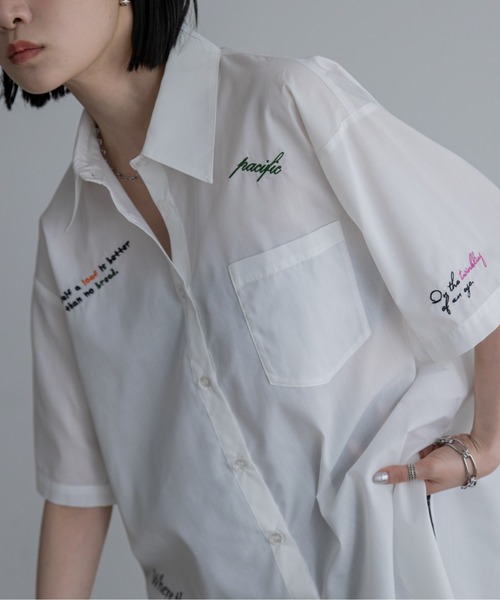 VACANCY(ヴァカンシー)の「ランダム刺繍ハーフスリーブオーバーシャツ(シャツ/ブラウス・レディース・ブルー/ホワイト・FREE)」の13枚目の写真
