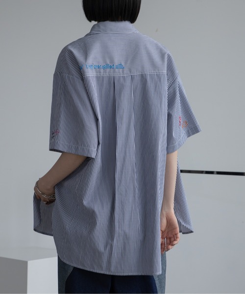 VACANCY(ヴァカンシー)の「ランダム刺繍ハーフスリーブオーバーシャツ(シャツ/ブラウス・レディース・ブルー/ホワイト・FREE)」の8枚目の写真