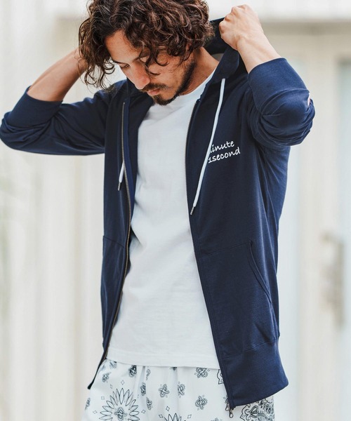 1minute 1second（ワンミニットワンセカンド）の「mpa3776-cursive print double zip light hoodie ダブルジップパーカー（パーカー・メンズ・ネイビー×ホワイト/ブラック×ホワイト/ホワイト×グレー・S/M/L/XL）」の10枚目の写真