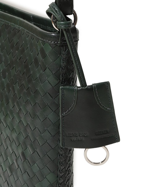 MEN'S BIGI（メンズビギ）の「【SEEKER/シーカー】別注メッシュレザーショルダーバッグ（ショルダーバッグ・メンズ・ダークブラウン/グリーン/ブラック・FREE）」の10枚目の写真