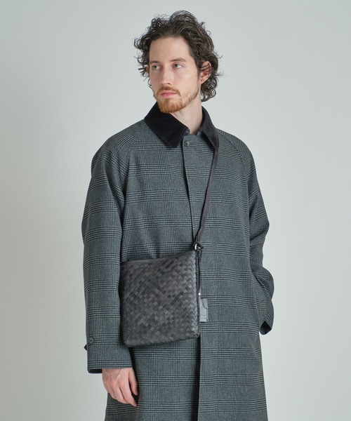 MEN'S BIGI（メンズビギ）の「【SEEKER/シーカー】別注メッシュレザーショルダーバッグ（ショルダーバッグ・メンズ・ダークブラウン/グリーン/ブラック・FREE）」の6枚目の写真