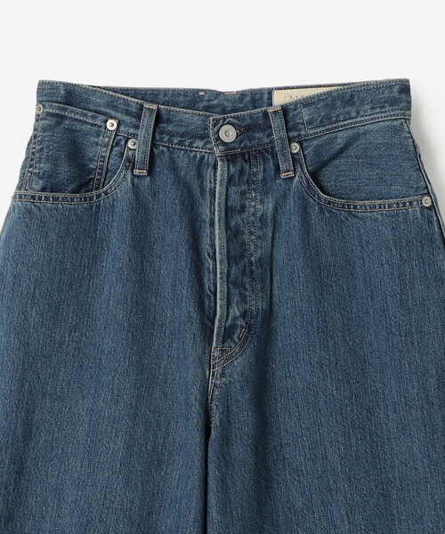 KURO | WIDE SPREAD CROPPED SHORTS WOMEN（デニムパンツ