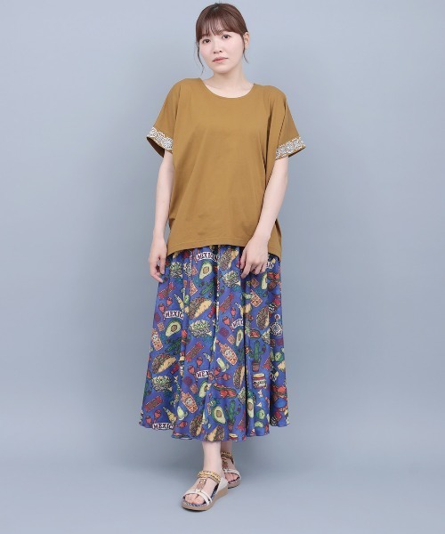 チチカカ(チチカカ)の「スリーブジュエル刺繍Tシャツ(Tシャツ/カットソー・レディース・オフホワイト/ベージュ/ブラック・FREE)」の5枚目の写真