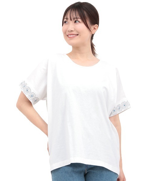 チチカカ(チチカカ)の「スリーブジュエル刺繍Tシャツ(Tシャツ/カットソー・レディース・オフホワイト/ベージュ/ブラック・FREE)」の8枚目の写真