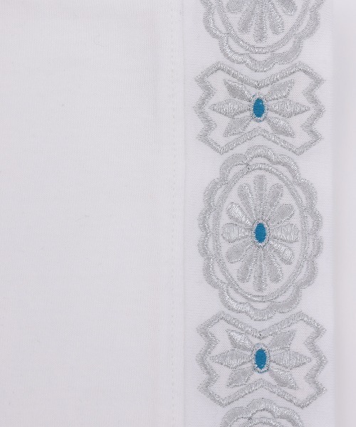 チチカカ(チチカカ)の「スリーブジュエル刺繍Tシャツ(Tシャツ/カットソー・レディース・オフホワイト/ベージュ/ブラック・FREE)」の15枚目の写真
