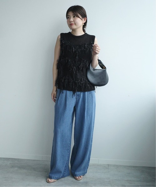 SLOBE IENA（スローブイエナ）の「《4サイズ展開/追加3》LEDENIM TUCK TROUSERデニム（デニムパンツ・レディース・ブルー・36/38/40/34）」の21枚目の写真