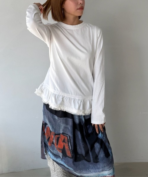 SANSeLF(サンセルフ)の「【SANSeLF】 フリルヘムロングTシャツ フェミニンカジュアル クルーネック sanw25a041(その他トップス・レディース・ブラック/ホワイト・FREE)」の12枚目の写真