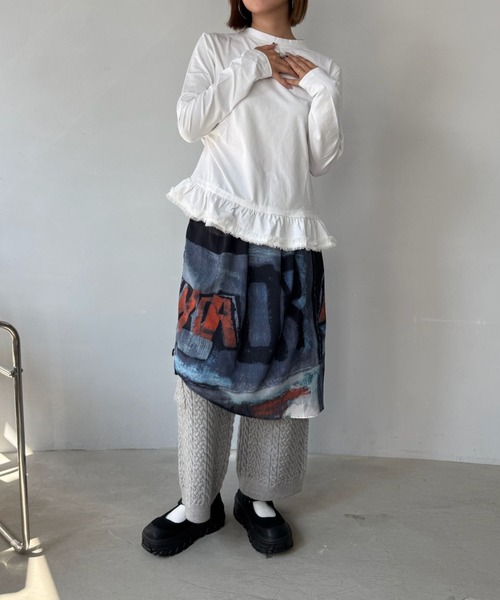 SANSeLF(サンセルフ)の「【SANSeLF】 フリルヘムロングTシャツ フェミニンカジュアル クルーネック sanw25a041(その他トップス・レディース・ブラック/ホワイト・FREE)」の13枚目の写真