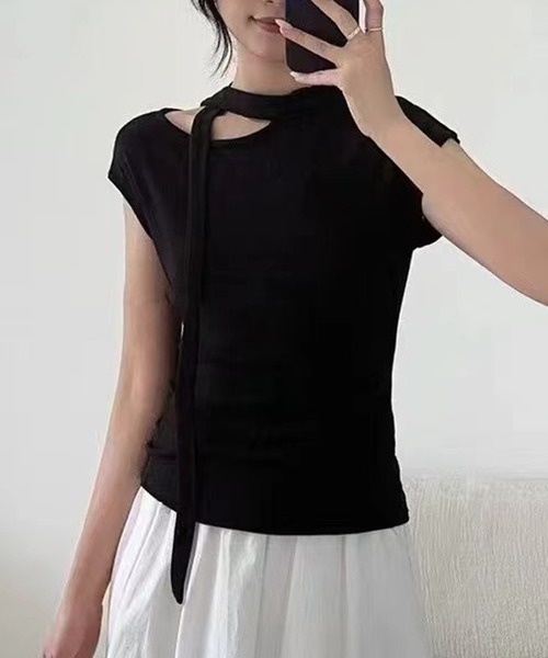 Lace Ladies(レースレディース)の「チョーカー デザイン フレンチスリーブ カットソー トップス(Tシャツ/カットソー・レディース・ブラック/アイボリー/グレー・FREE)」の4枚目の写真