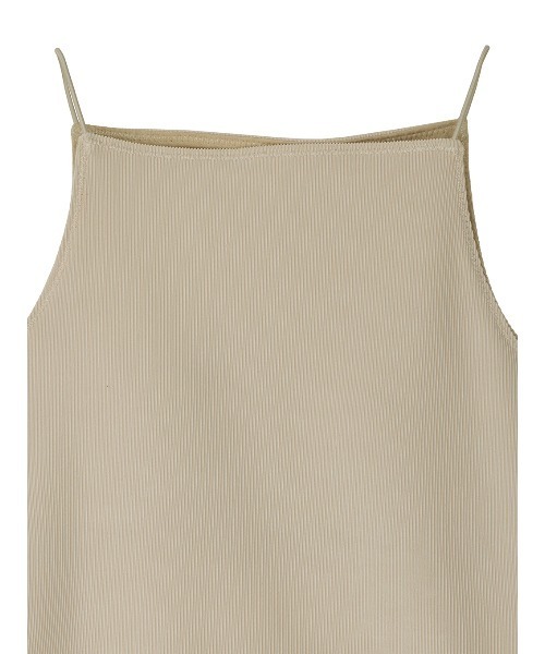 Ameri(アメリ)の「MEDI GLOSS RIB BACK SLIT CAMISOLE(キャミソール・レディース・オフホワイト/ブラック/カーキ・SMALL/MEDIUM)」の20枚目の写真