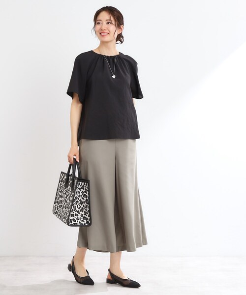 ブラウス シャツ 「夏SALE／UVカット／接触冷感／マシンウォッシュ可／吸水速乾／セットアップ可／夏の通勤におすすめ」ネックギャザータックブラウス 夏SALE／UVカット／接触冷感／マシンウォッシュ可／吸水速乾