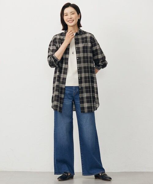 J.PRESS(ジェイプレス)の「【洗える・抗菌防臭・接触冷感・吸水速乾】ドライポンチ モックネック カットソー(Tシャツ/カットソー・レディース・グレー系/サックスブルー系/ベージュ系/ブラック系・T15/T13)」の9枚目の写真