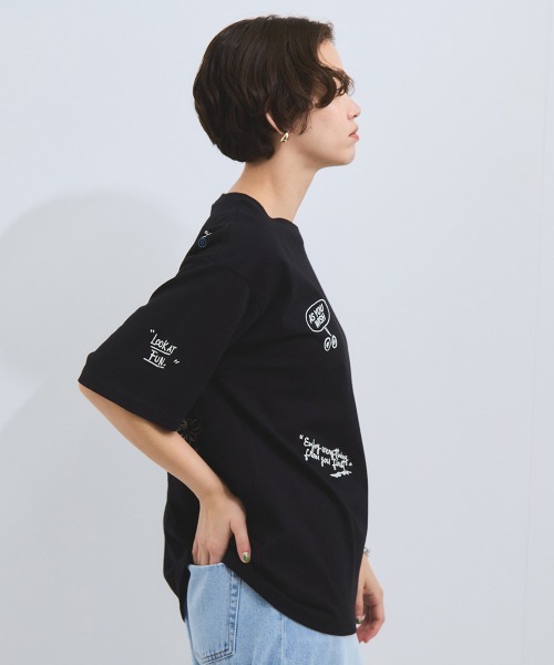 VICKY(ビッキー)の「落書き刺繍Tシャツ≪洗濯機で洗える≫(Tシャツ/カットソー・レディース・ホワイト/ブラック・M)」の20枚目の写真