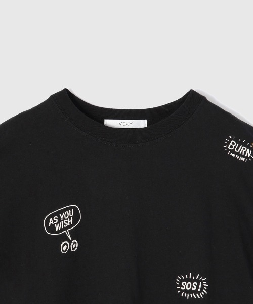 VICKY(ビッキー)の「落書き刺繍Tシャツ≪洗濯機で洗える≫(Tシャツ/カットソー・レディース・ホワイト/ブラック・M)」の14枚目の写真