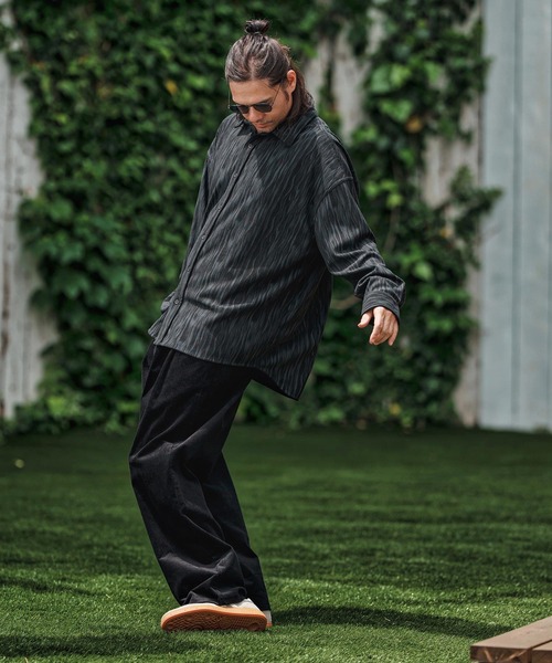 CAMBIO(カンビオ)の「ms6154- Spotted Print Corduroy Shirts コーデュロイシャツ(シャツ/ブラウス・メンズ・グレイッシュベージュ/ブラック/カーキ・S/M/L)」の14枚目の写真