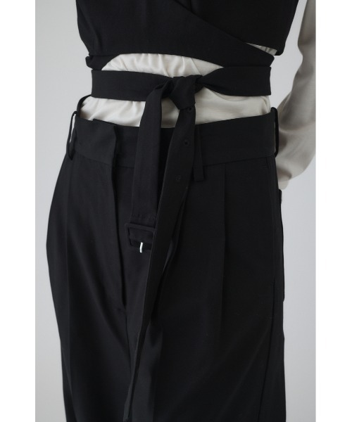 RIM.ARK(リムアーク)の「Design bustier デザインビスチェ(キャミソール・レディース・グレイッシュベージュ/ブラック・FREE)」の22枚目の写真