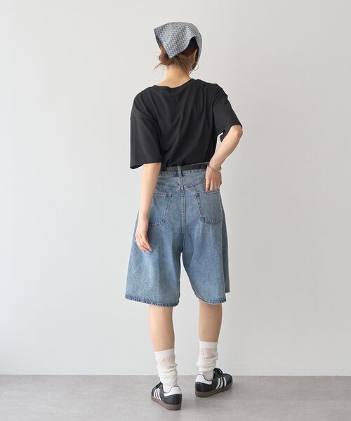 earth music&ecology（アースミュージックアンドエコロジー）の「デニムハーフパンツ（その他パンツ・レディース・ライトインディゴブルー/ブラック・S/M）」の12枚目の写真