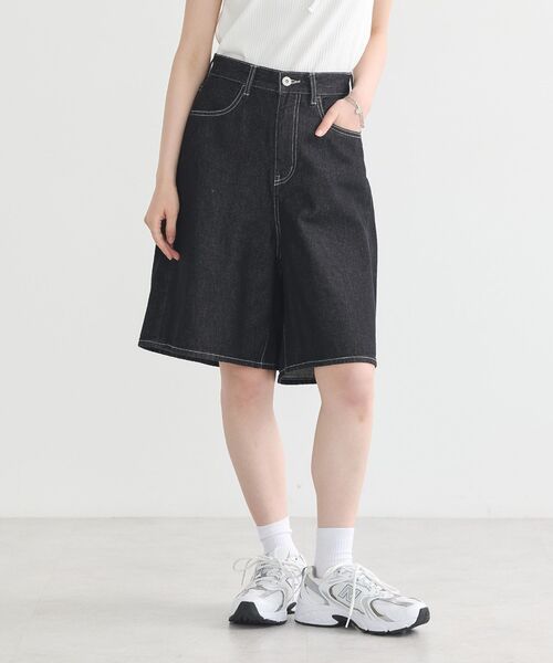 earth music&ecology（アースミュージックアンドエコロジー）の「デニムハーフパンツ（その他パンツ・レディース・ライトインディゴブルー/ブラック・S/M）」の14枚目の写真