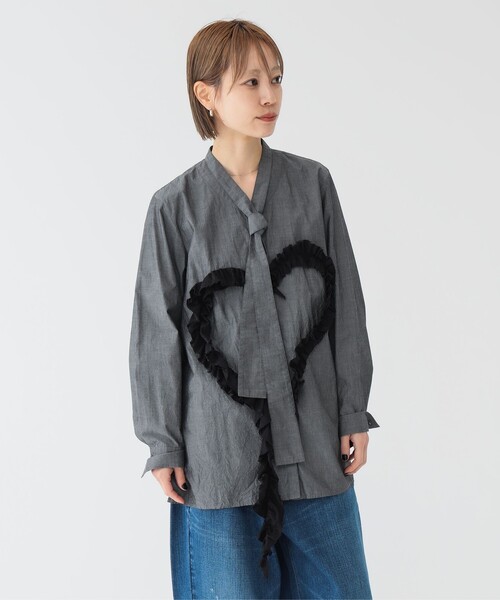 maturely（マチュアリー）の「maturely / オーガニック コットン ハート フリルシャツ（シャツ/ブラウス・レディース・ブラック/オフホワイト・1/0）」の17枚目の写真