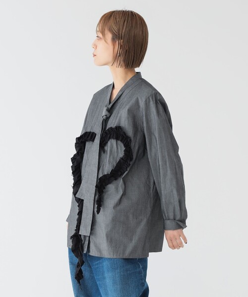 maturely（マチュアリー）の「maturely / オーガニック コットン ハート フリルシャツ（シャツ/ブラウス・レディース・ブラック/オフホワイト・1/0）」の18枚目の写真