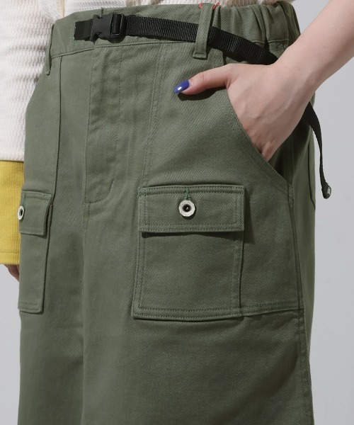 KRIFF MAYER Lady's Collection（クリフメイヤーレディースコレクション）の「【ウエスト調節･フレア】クライミングブッシュスカート（スカート・レディース・ブラック/カーキ/オフホワイト/キャメル/タン/ネイビー・MEDIUM/LARGE）」の16枚目の写真