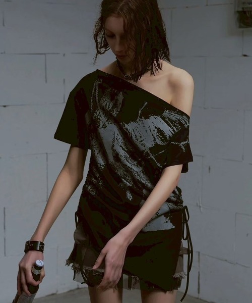 セール】【Cest Nous】Off-shoulder ruched T-shirt / 【セヌー】オフ