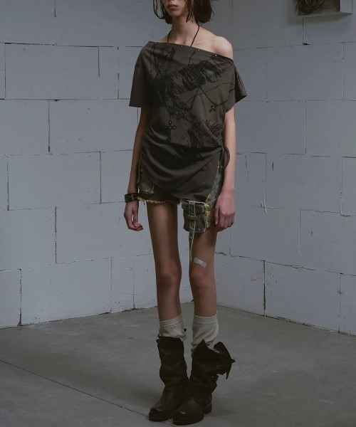セール】【Cest Nous】Off-shoulder ruched T-shirt / 【セヌー】オフ