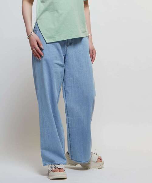 CONVERSE TOKYO（コンバーストウキョウ）の「【限定展開】LIGHT DENIM WIDE PANTS(SET UP)（デニムパンツ・レディース・ブラック/サックスブルー/ブルー・SMALL/MEDIUM）」の11枚目の写真