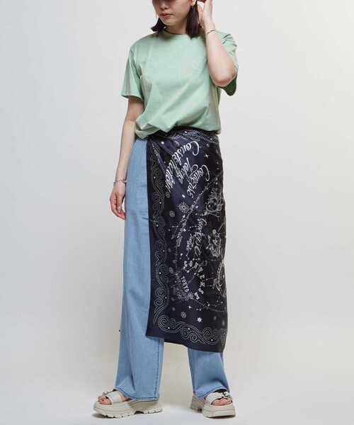 CONVERSE TOKYO（コンバーストウキョウ）の「【限定展開】LIGHT DENIM WIDE PANTS(SET UP)（デニムパンツ・レディース・ブラック/サックスブルー/ブルー・SMALL/MEDIUM）」の14枚目の写真