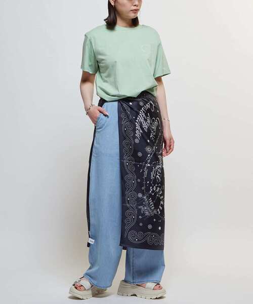 CONVERSE TOKYO（コンバーストウキョウ）の「【限定展開】LIGHT DENIM WIDE PANTS(SET UP)（デニムパンツ・レディース・ブラック/サックスブルー/ブルー・SMALL/MEDIUM）」の15枚目の写真