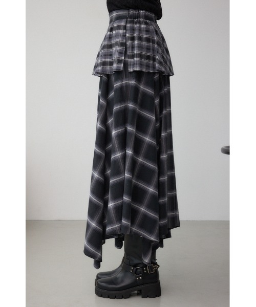 AZUL by moussy(アズールバイマウジー)の「イレヘムチェックスカート(スカート・レディース・ブラック系その他/ブラウン系その他・FREE)」の6枚目の写真