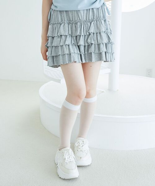 MAJESTIC LEGON（マジェスティックレゴン）の「4段フリルスカパン（スカート・レディース・グレー/ブラウン/アイボリー/チャコールグレー・MEDIUM）」の3枚目の写真