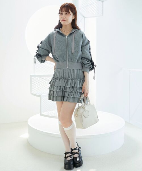 MAJESTIC LEGON（マジェスティックレゴン）の「4段フリルスカパン（スカート・レディース・グレー/ブラウン/アイボリー/チャコールグレー・MEDIUM）」の22枚目の写真