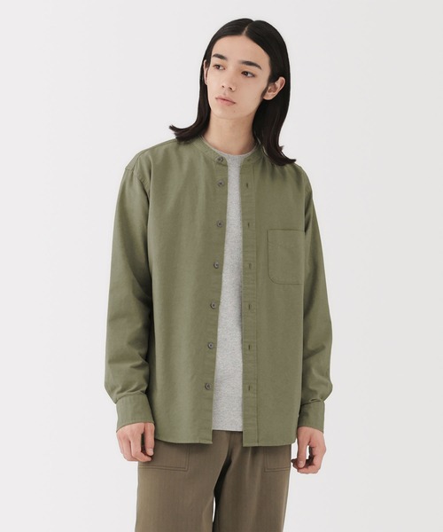 無印良品（ムジルシリョウヒン）の「紳士　洗いざらしオックススタンドカラー長袖シャツ（シャツ/ブラウス・メンズ・ダークグレー/サンドベージュ/ホワイト/ダークネイビー/カーキ・S/M/L/XL）」の4枚目の写真