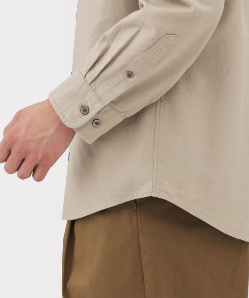 無印良品（ムジルシリョウヒン）の「紳士　洗いざらしオックススタンドカラー長袖シャツ（シャツ/ブラウス・メンズ・ダークグレー/サンドベージュ/ホワイト/ダークネイビー/カーキ・S/M/L/XL）」の15枚目の写真