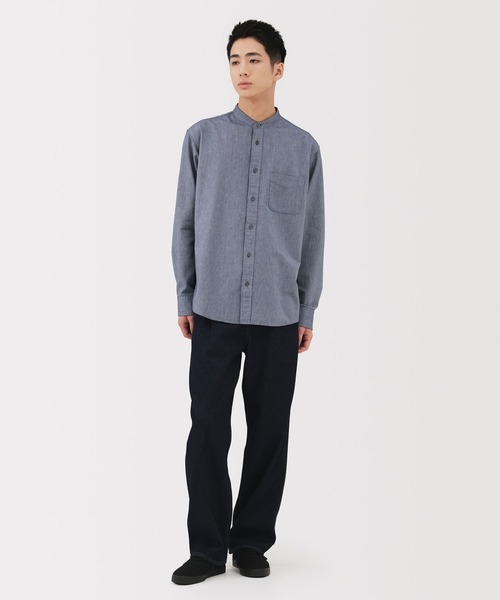 無印良品（ムジルシリョウヒン）の「紳士　洗いざらしオックススタンドカラー長袖シャツ（シャツ/ブラウス・メンズ・ダークグレー/サンドベージュ/ホワイト/ダークネイビー/カーキ・S/M/L/XL）」の21枚目の写真