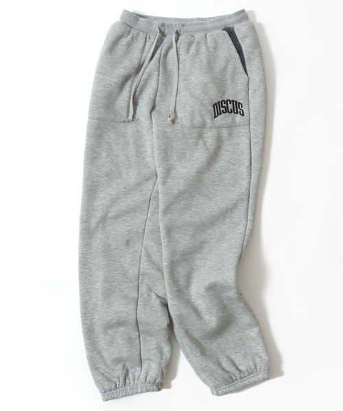 DISCUS（ディスカス）の「2025AW DISCUS/ディスカス 裏ボアフリース カレッジワンポイントロゴ刺繍 スウェットパンツ（スウェットパンツ・メンズ・スミクロ/グレー/オートミール/ネイビー/ブラック・M/XL/L）」の3枚目の写真