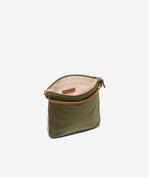 COLE HAAN（コールハーン）の「エミリーナイロンクロスボディ womens（ショルダーバッグ・レディース・グリーン・OSFA）」の5枚目の写真
