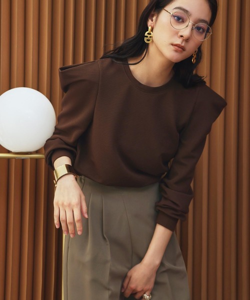 ELFRANK(エルフランク)の「《新色追加》パワーショルダー ボーダー クルーネック プルオーバー カットソー(Tシャツ/カットソー・レディース・ネイビー×ホワイト/ブラック×ホワイト/ホワイト×ブラック/ブラック/ブラウン/レッド/オフホワイト・M/L)」の5枚目の写真