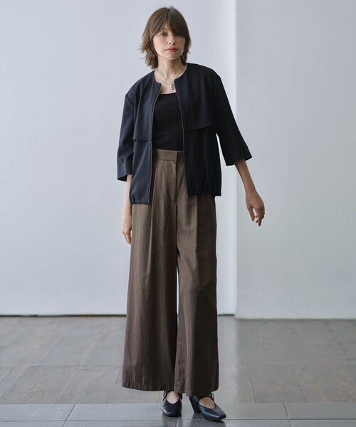 未使用に近い✨アイシービー　ノーカラー ブルゾン ジャケット トープ 42 未使用に近い✨アイシービー ノーカラー ブルゾン ジャケット