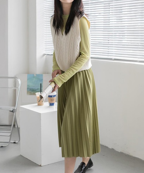 by LEGNA(バイレグナ)の「シアーメッシュトップス(その他トップス・レディース・ピンク/グリーン/ブラック/ホワイト/イエロー/ラベンダー・FREE)」の1枚目の写真