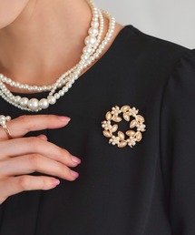 RUIRUE BOUTIQUE（ルイルエブティック）の「シルバー / ゴールド パール ブローチ 4type ｜ レディース セレモニースーツ ママスーツ オケージョンドレス 結婚式 パーティードレス フォーマル 華やか アクセサリー（ブローチ/コサージュ）」